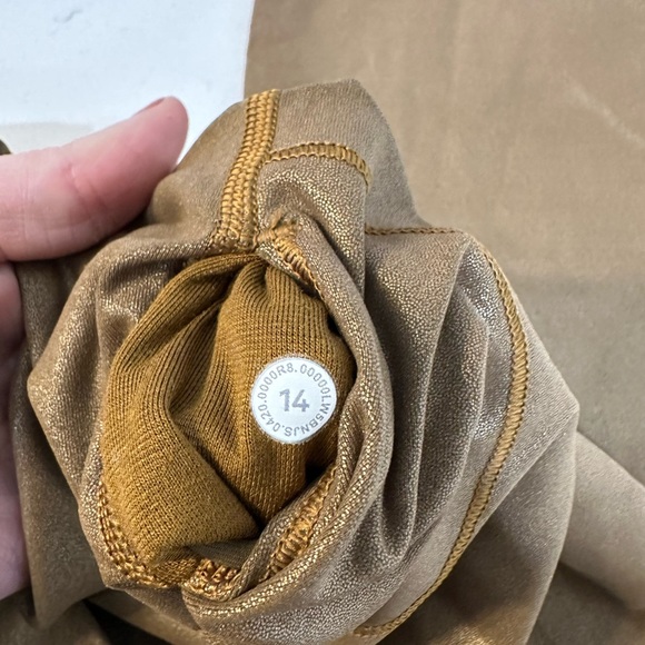 Bronze Lululemon Leggings size 14. - Picture 6 of 8